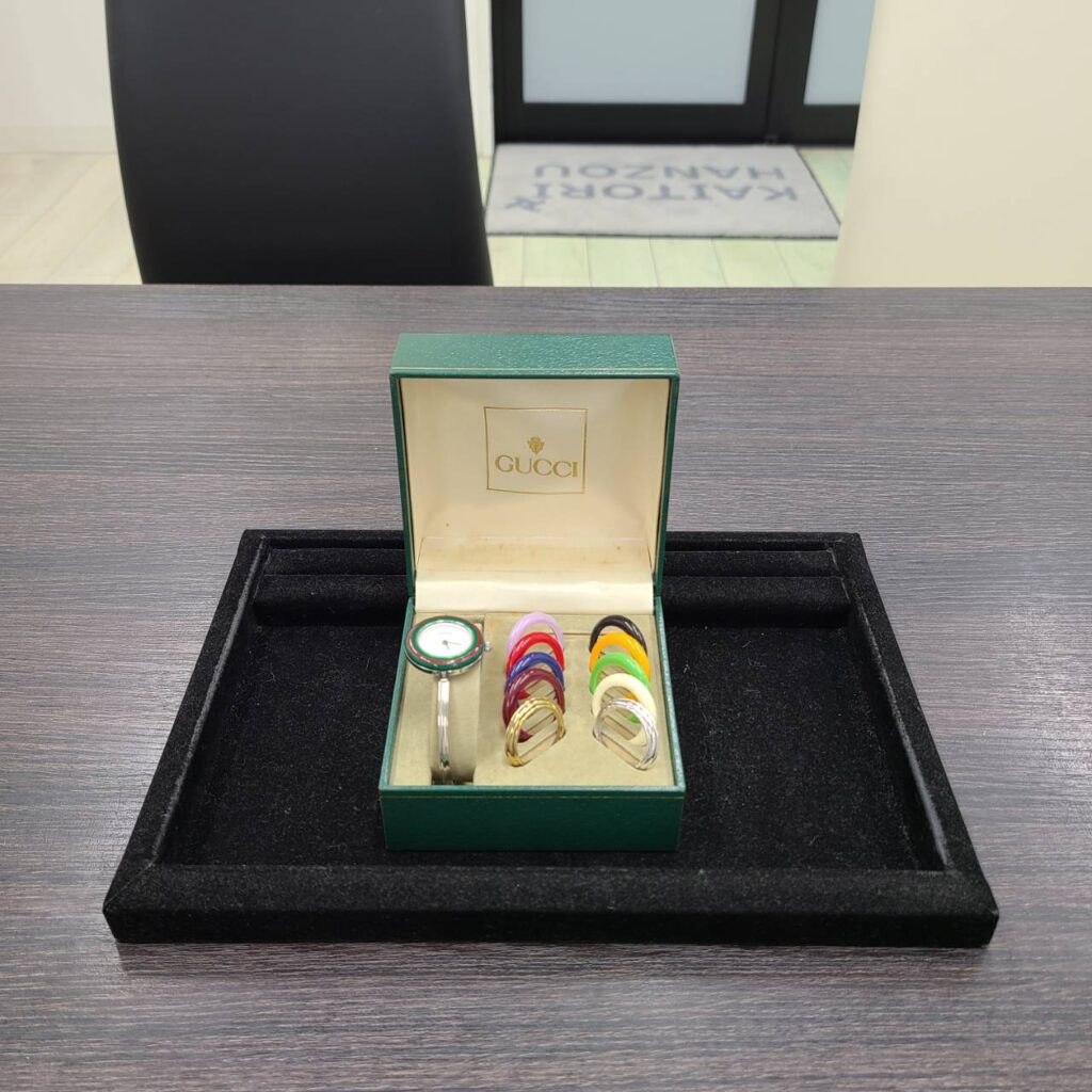 グッチ腕時計